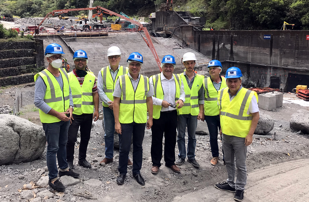 Visite des élus à Dassy et sur le chantier du Bras de la Plaine