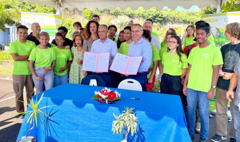 La SAPHIR participe au plan « 1 Million d’arbres pour la Réunion »